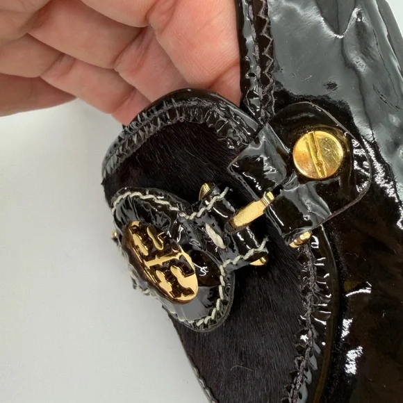 NWOT Tory Burch Dark Brown Patent Leather & Haircalf Ballet Flats Gold Hardware - Picture 14 of 15